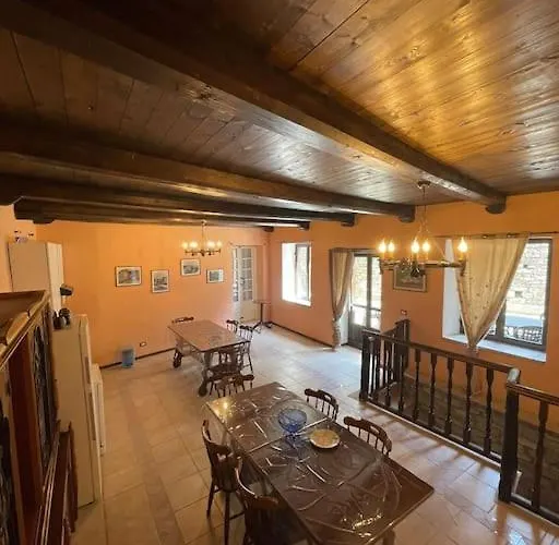 בית נופש Il Borgo In Un Castello *