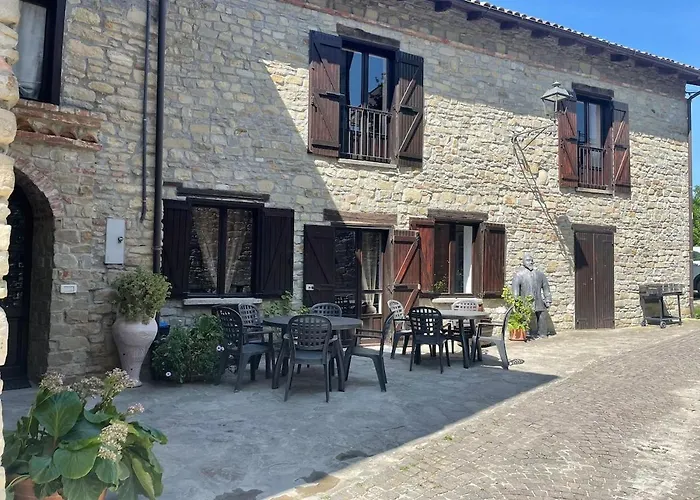 Il Borgo In Un Castello *